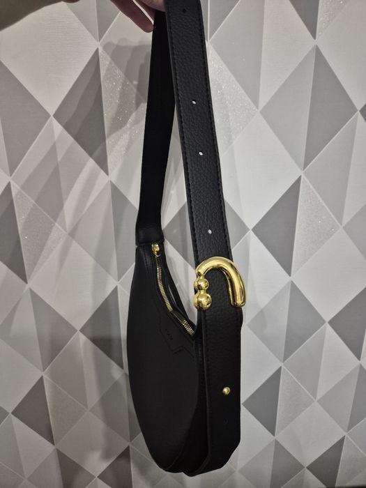 Нова Чанта полумесец