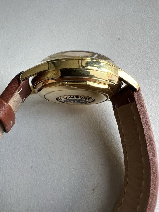 18 k aur Longines Conquest Calendar Automatic cal.19ASD ref.9005