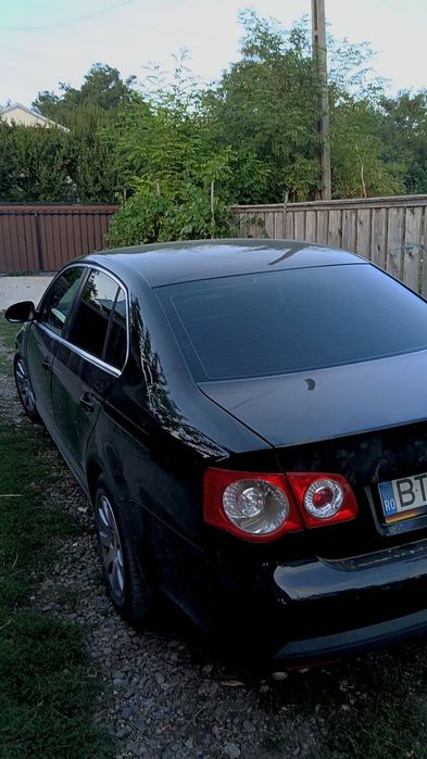 Vând Volkswagen Jetta an 2009