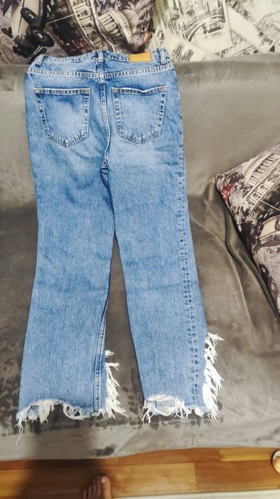 Продам джинсы, в отличном состоянии