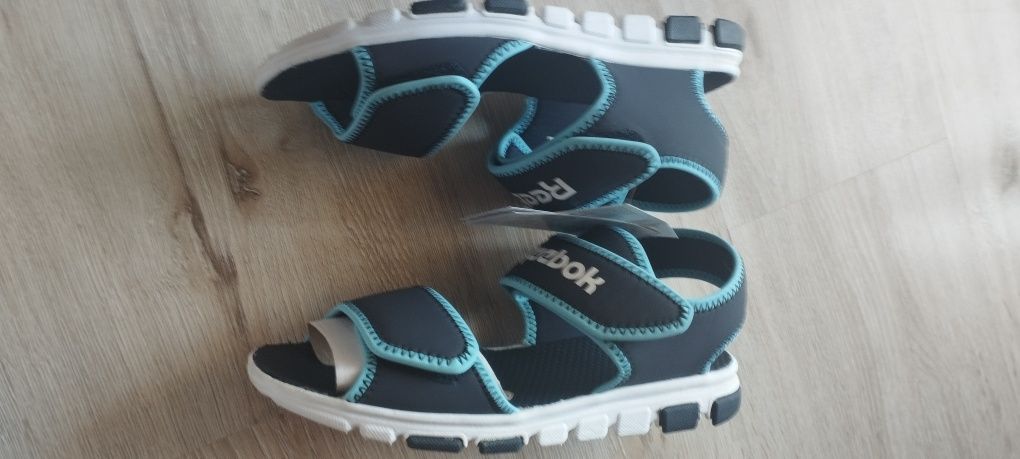 Сандали Reebok 38 номер