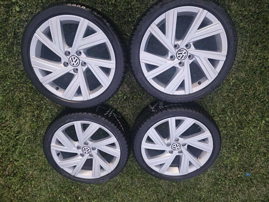 Jante VW Golf 8 225-40-R18 92v Dot 2023 5H0601025M 7.5j×18h2 ET51