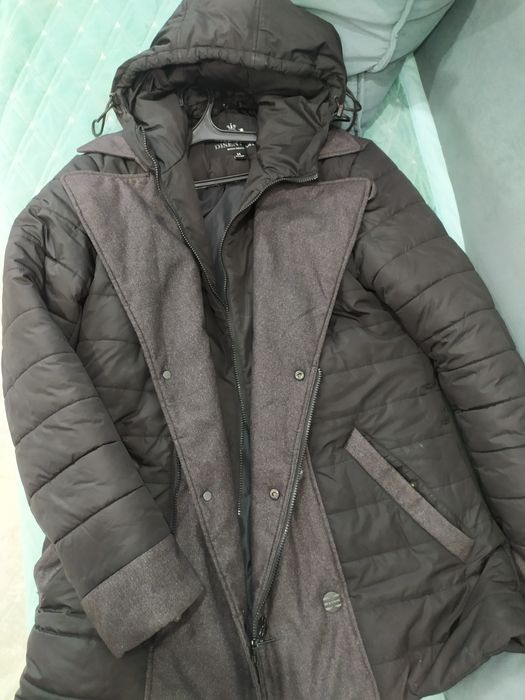 Отдам две куртки может кому в деревню