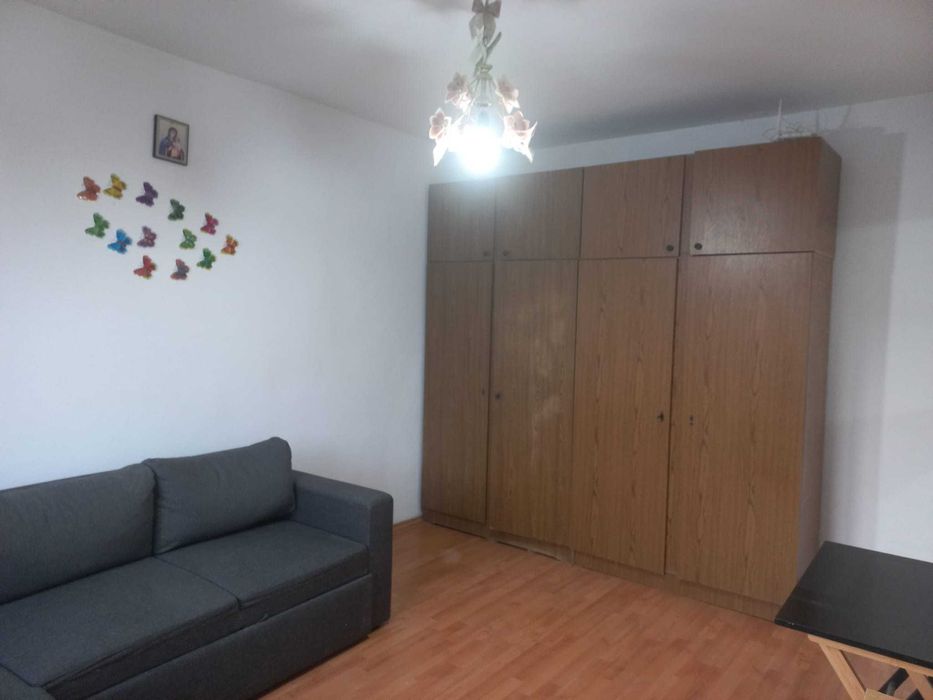 Proprietar, inchiriez garsoniera zona Posta Maratei