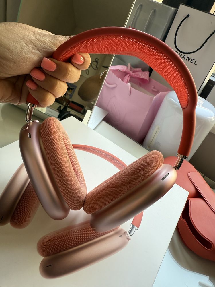 Airpods Max.