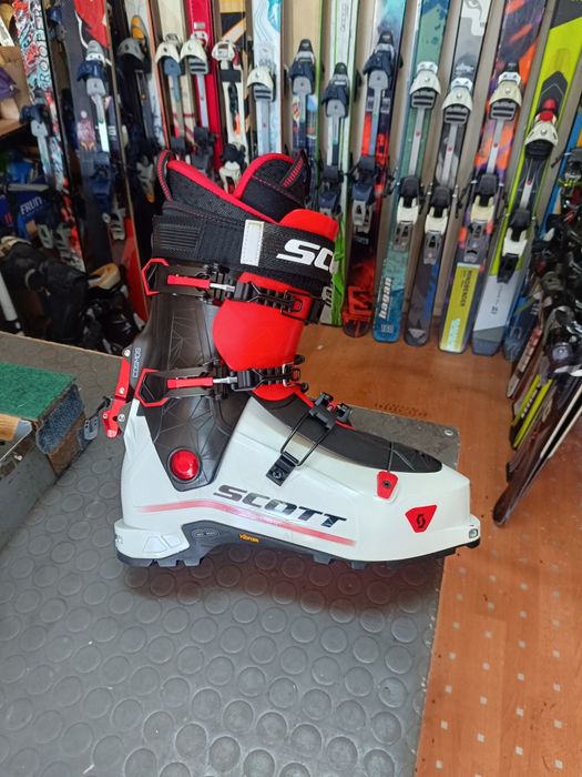 НОВИ Туринг freeride комбинирани  ски обувки по 400 лв.