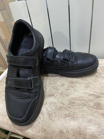 кожанная обувь для мальчика 36 р (Турция)
