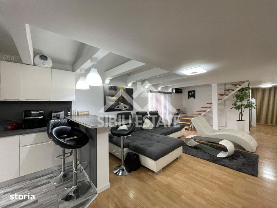 Apartament de vanzare, cu 4 camere,  82.4 mp. -Calea Cisnadiei (Ciresi