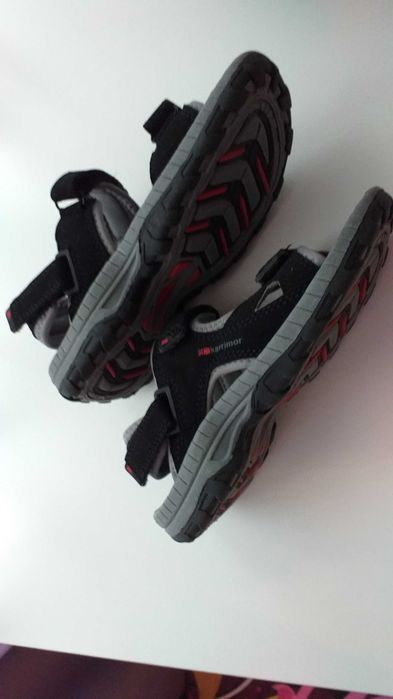 Оригинални маратонки Найк естествена кожа размер 25 за момченце  -40лв