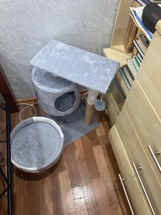 Домик для кошки. Новый. Когтеточка.