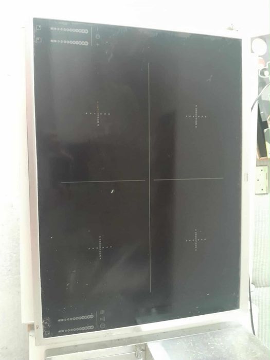 Vând tot ce se află în poze 900 lei ușor neg.