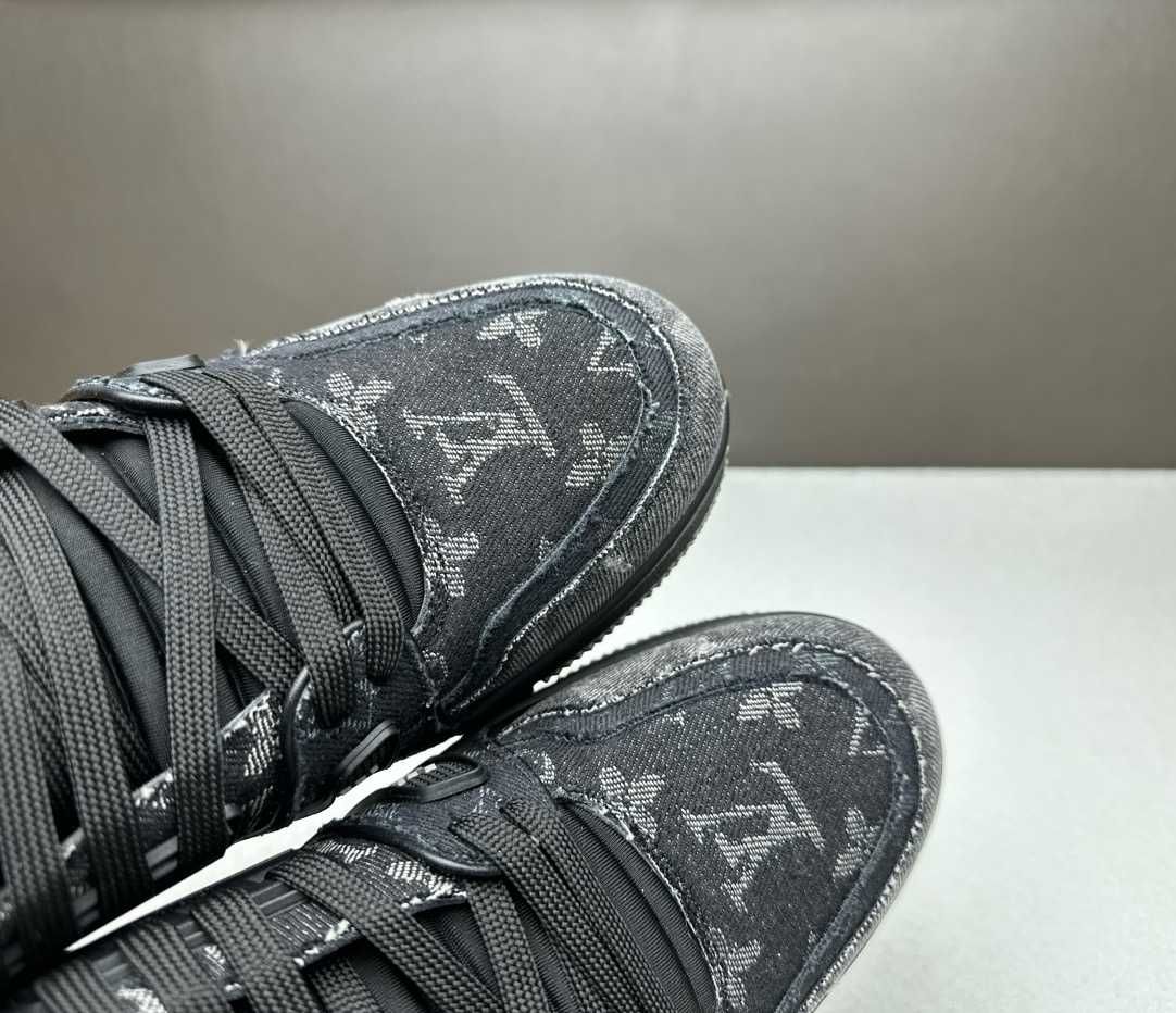 Adidasi Louis Vuitton Trainer