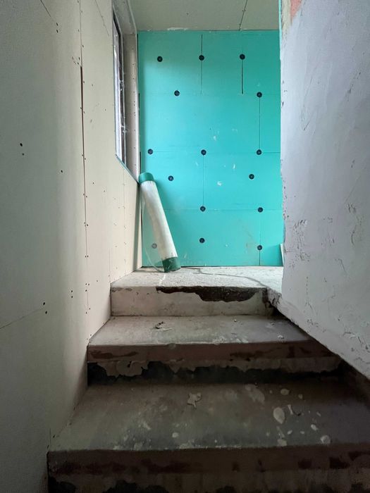 Вила с просторен двор и прекрасни условия за целогодишно живеене