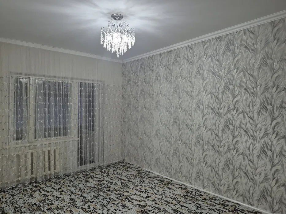 2/2/5 (2-этаж). Сергели 2 (ярмарка). Квартира 61 м², с ремонтом