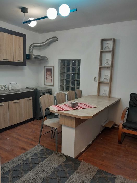 Casă ultracentrală cu spațiu comercial + studio, chiriași stabili !