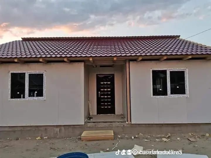 Casa, garaje auto si containere modulare tip birou, dimensiuni in func