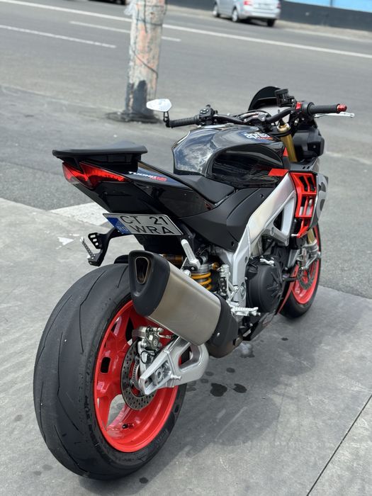 Aprilia Tuono V4 Factory 1100 Superpole 2021