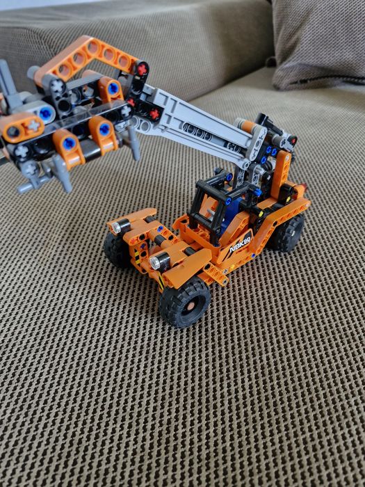 Lego TECHNIC 2 în 1