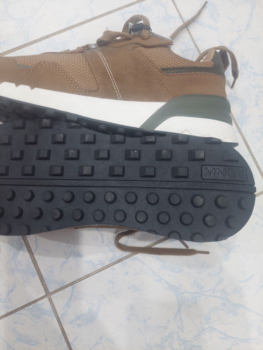 Adidasi barbati 42, 43 Mango