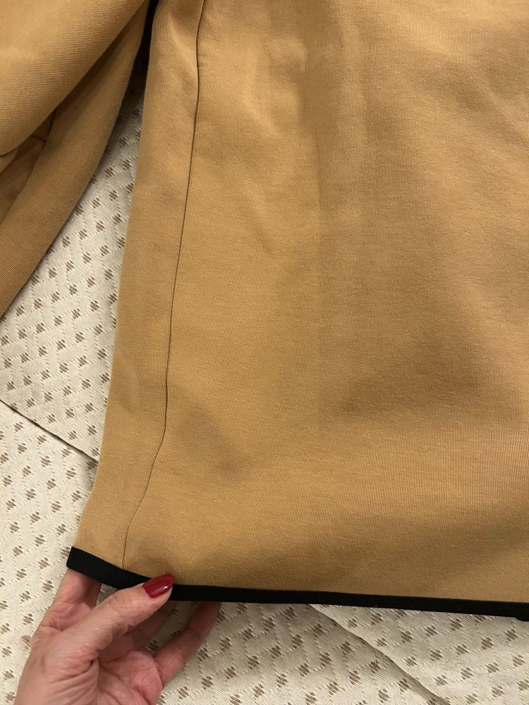Горнище Nike Tech Fleece размер S цвят горчица