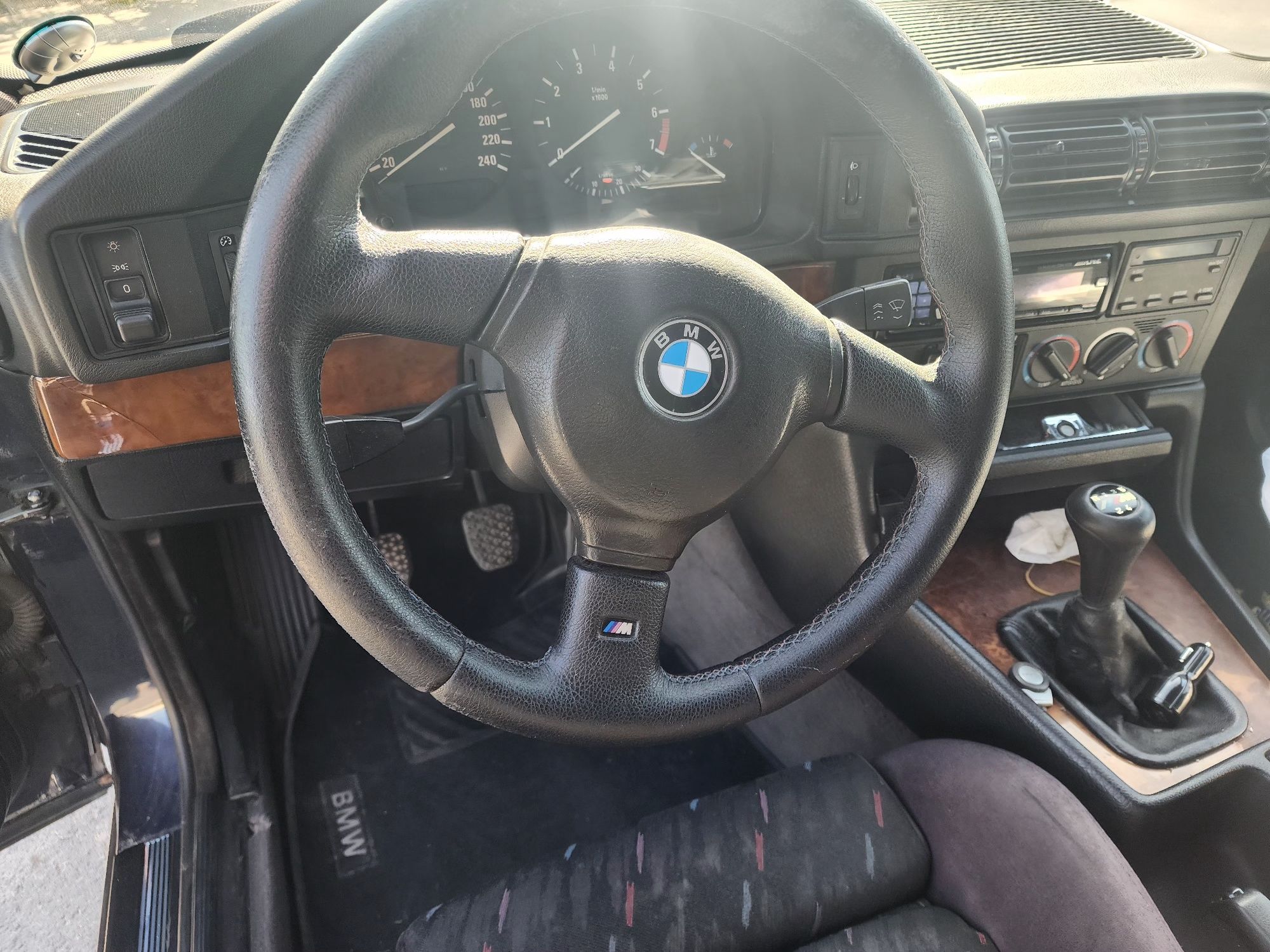 Продам BMW e34 530i