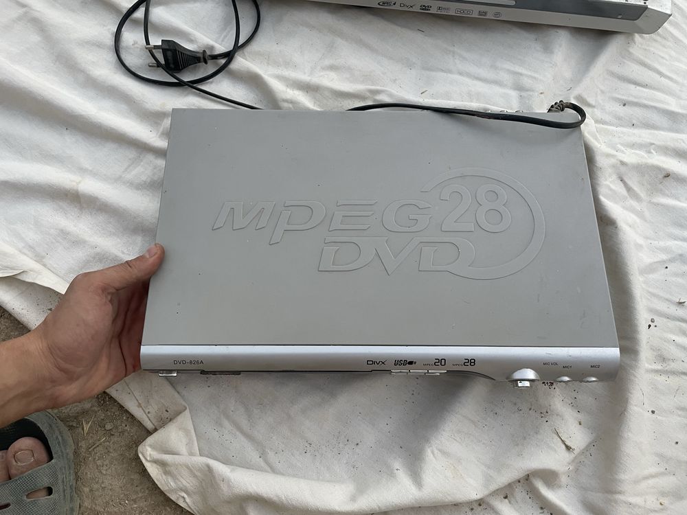 DVD оба рабочие