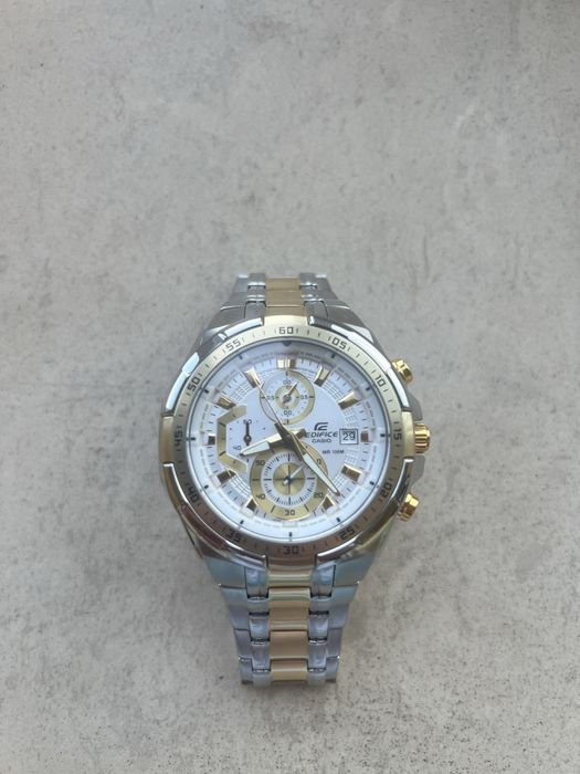Часовник casio edifice
