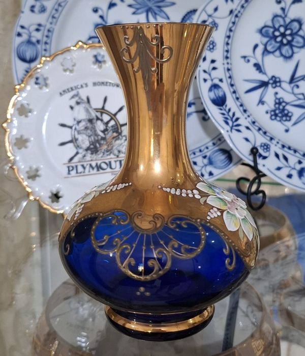 Старинная декоративная ваза с лепкой 14см