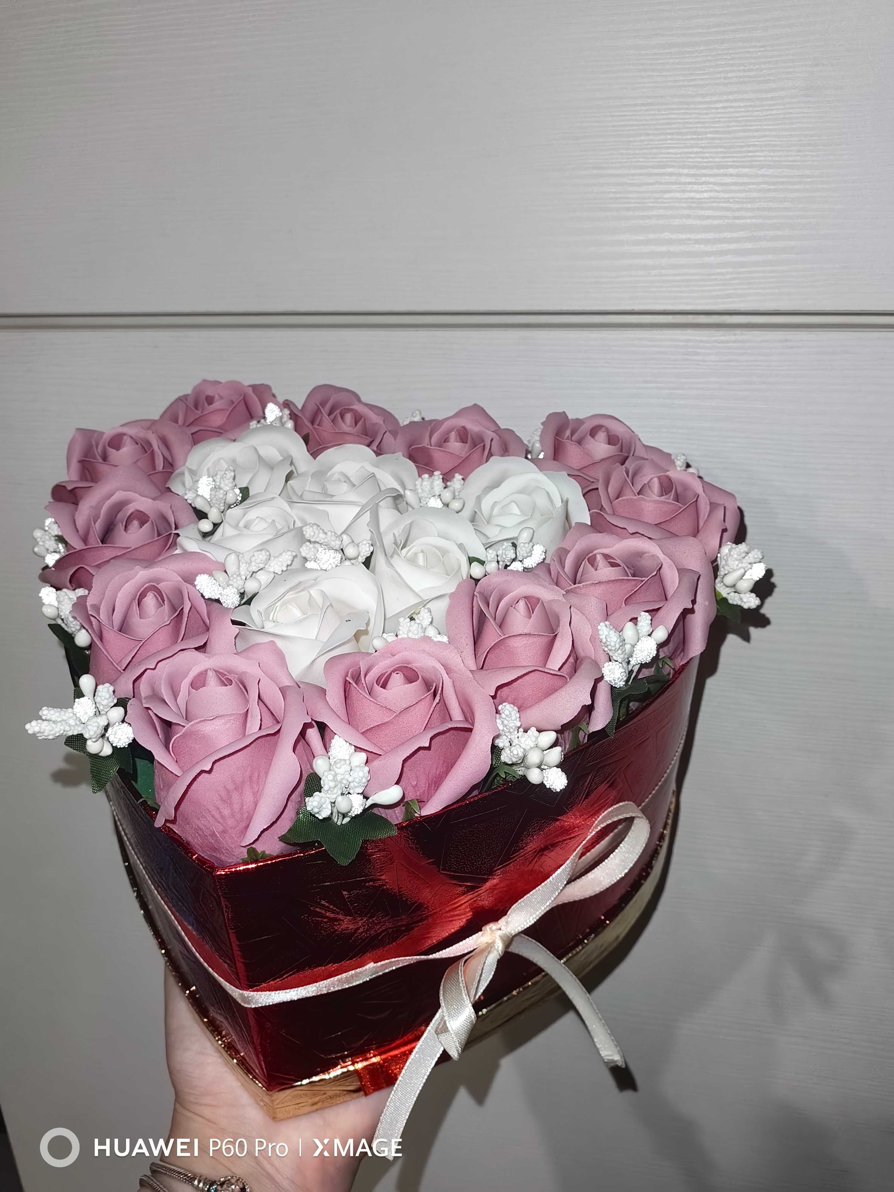 Ръчно изработена кутия с ароматни рози