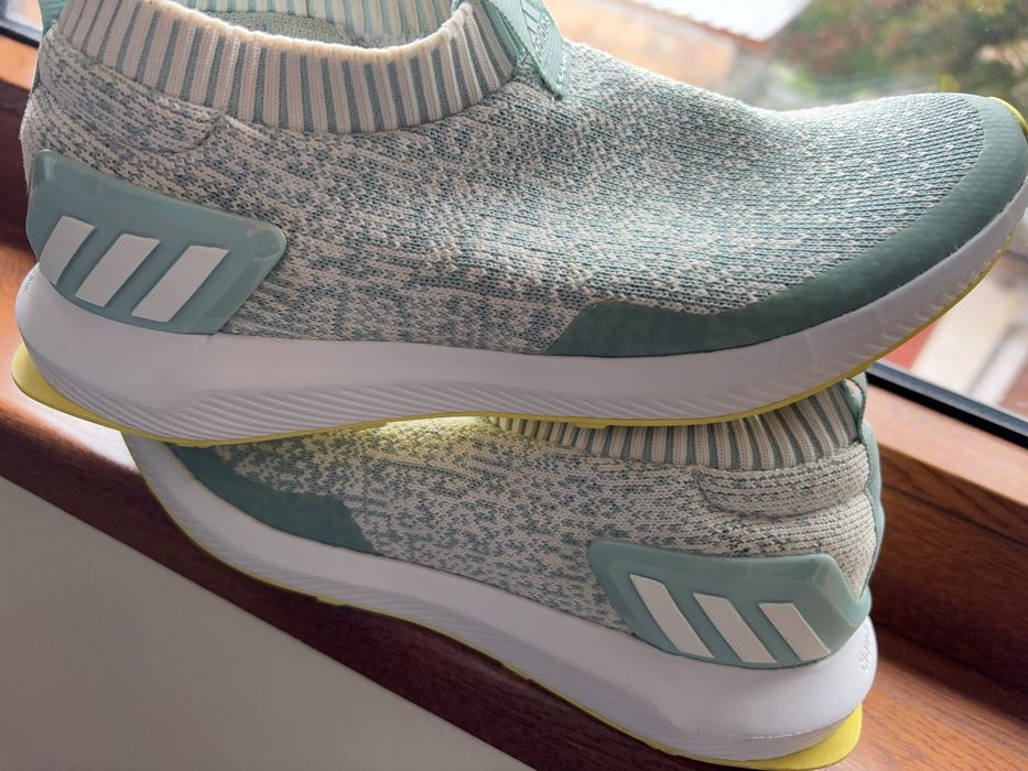 Маратонки     Nike