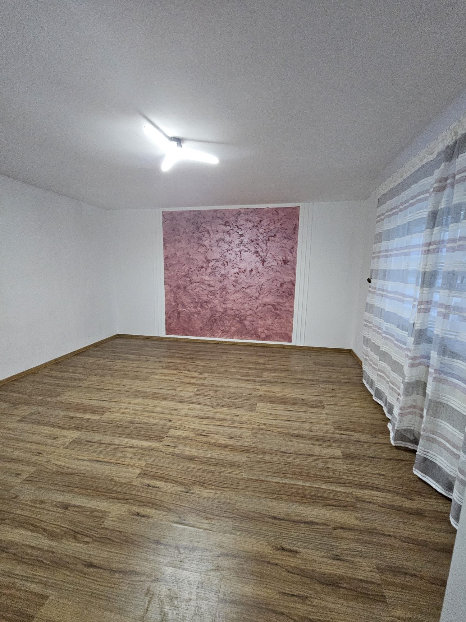 Inchiriez apartamente zona Copou