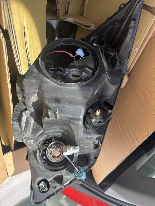 Фарове за Хонда CR-V 2010 Дясна дирекция (UK)