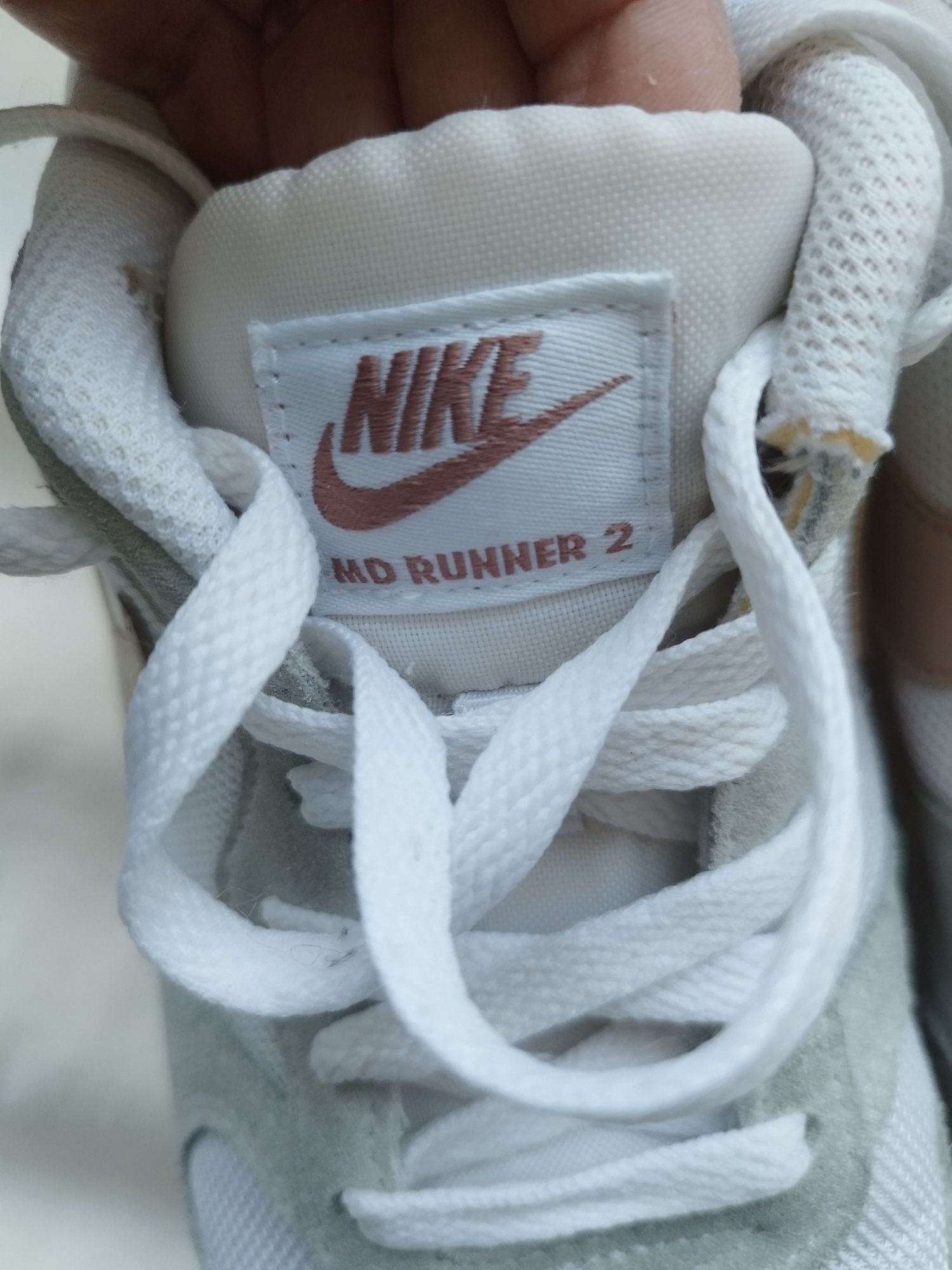 Маратонки Nike  и Adidas