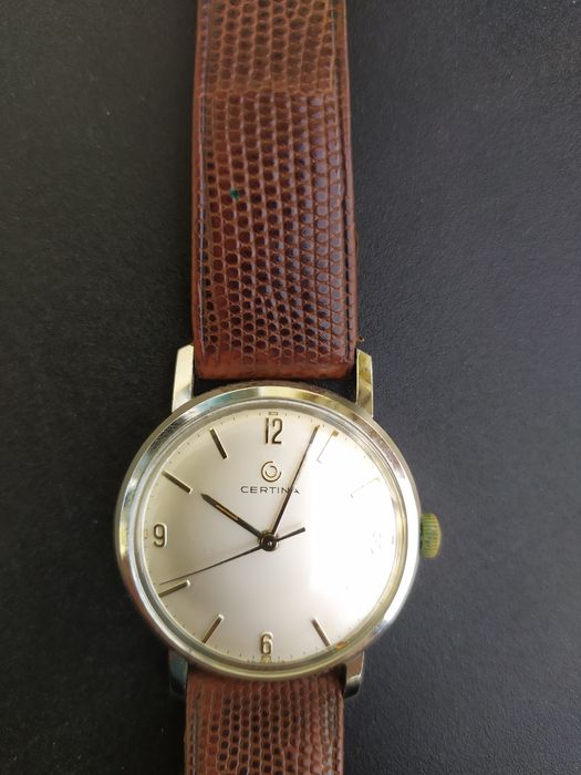 Винтидж швейцарски часовник Certina