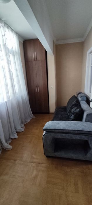 Сдаётся 2в3 комн квартира