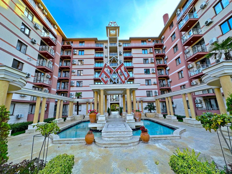 Обзаведен тристаен апартамент в луксозен к-с „Тарсис”