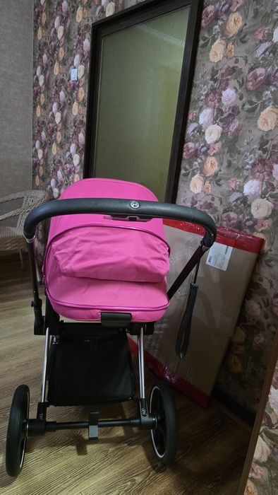 Cybex Priam 3 Platinum в хорошем состоянии коробка документы