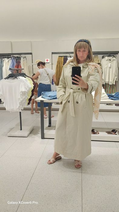 Дълъг Нов тренчкот ZARA с шал. Размер L/M