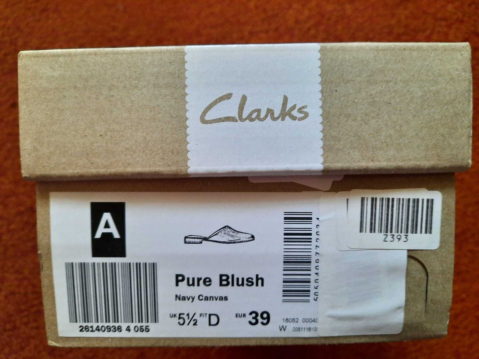 Saboți noi Clarks