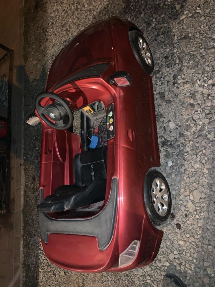 Акумулаторна кола BMW