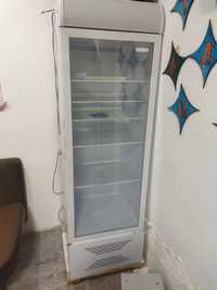 Витринный холодильник для напитков
