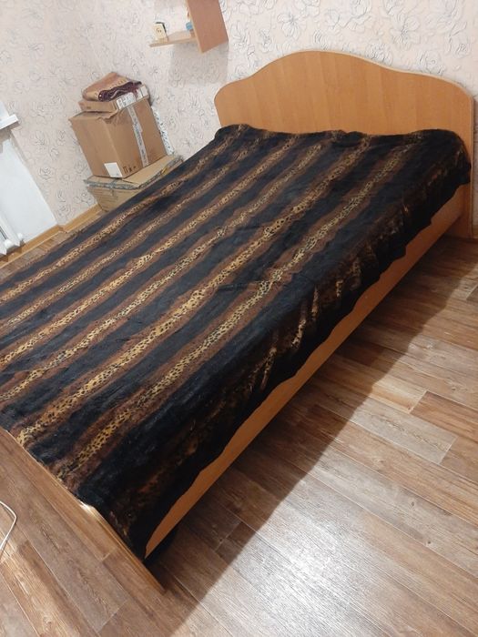 Продам кровать размером 2×1.5