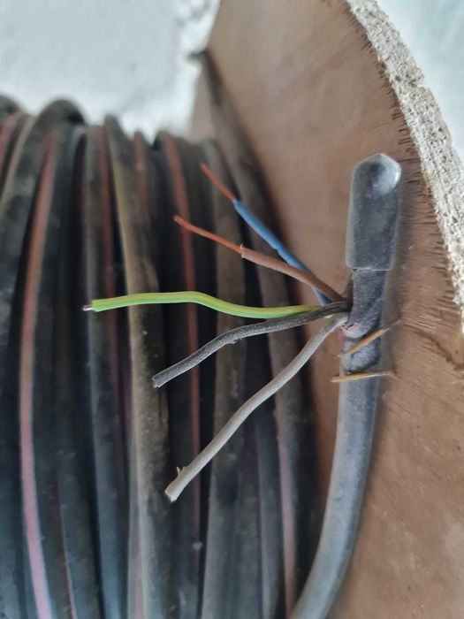 Bobina cablu in 5 fire 500 m