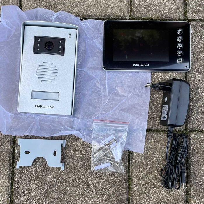 Videointerfon cu fir – SCS Sentinel VisioFirst 4.3