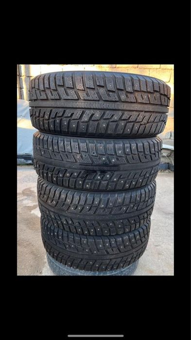 Зимние шины комплект