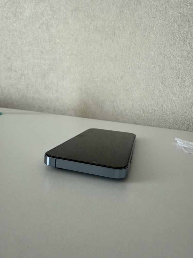 Смартфон Apple iPhone 13 Pro 256Gb голубой