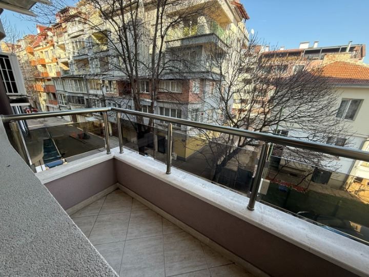 Дава се под наем Двустаен апартамент в София, Белите брези - 65 кв.м за 663 € - Снимка #4