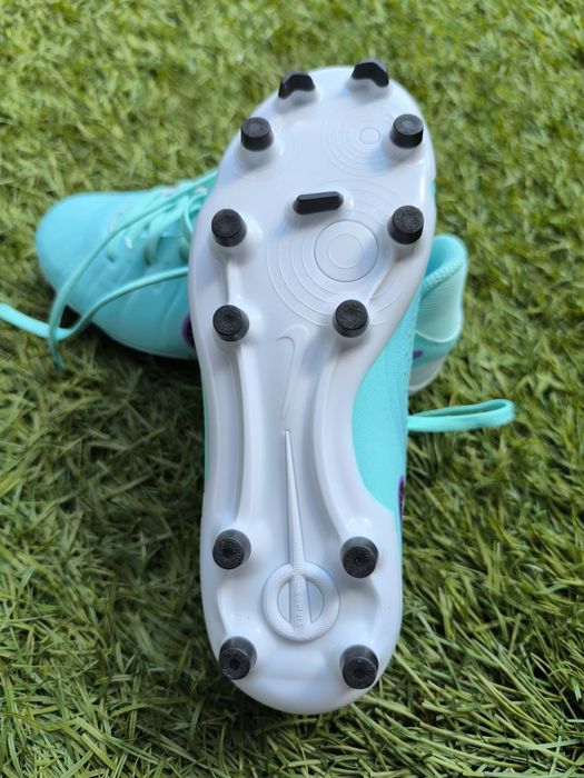 Футболни обувки Nike Tiempo Legend 10