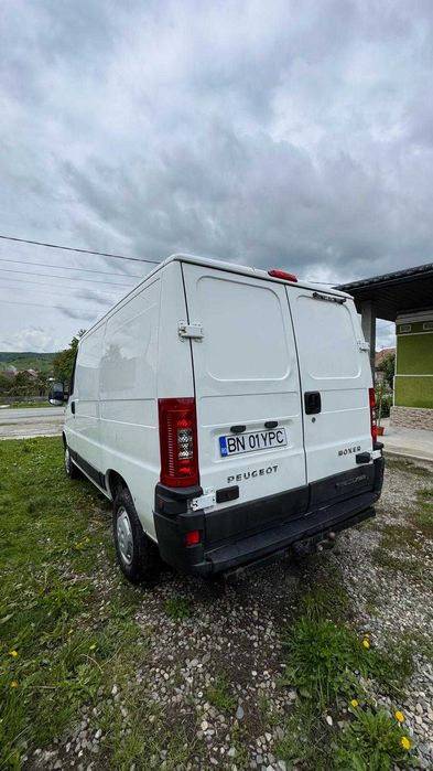 Peugeot Boxer 2.2 HDI autoutilitara/Renault truck T 460 cap tractor