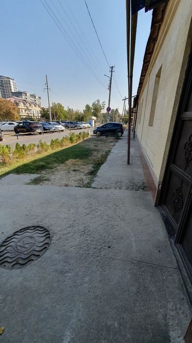 Продаётся дом 4,7 сотый.